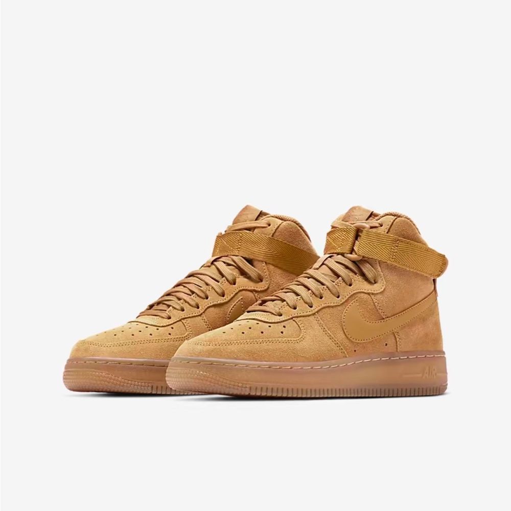 Nike Air Force 1s LV8 3